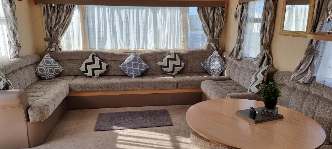 Lovely Caravan At Ingoldmells Just Behind Sealands公寓 外观 照片